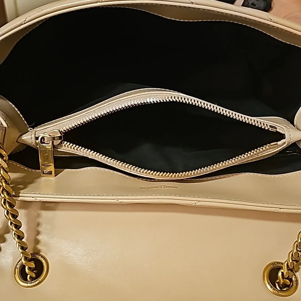 Authentic Saint Laurent Medium Loulou Shoulder Bag - Picture 12 of 17